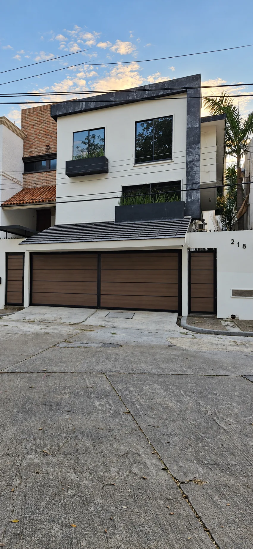 CASA EN VENTA PETROLERA CHAIREL